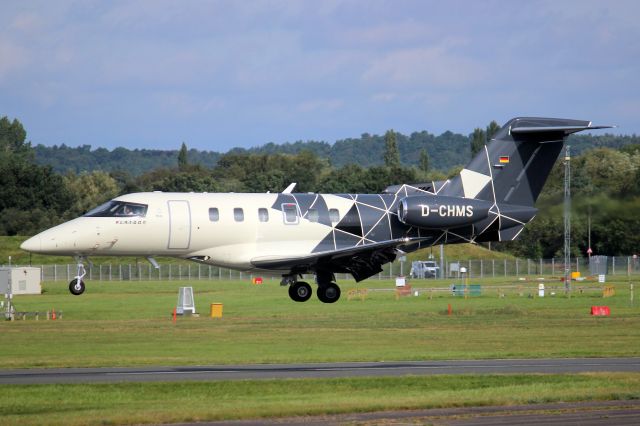 Pilatus PC-24 (D-CHMS) - Platoon Aviation PC-24 on short finals for rwy 24 on 17-Sep-21 arriving from LFMN as BTX17AB.