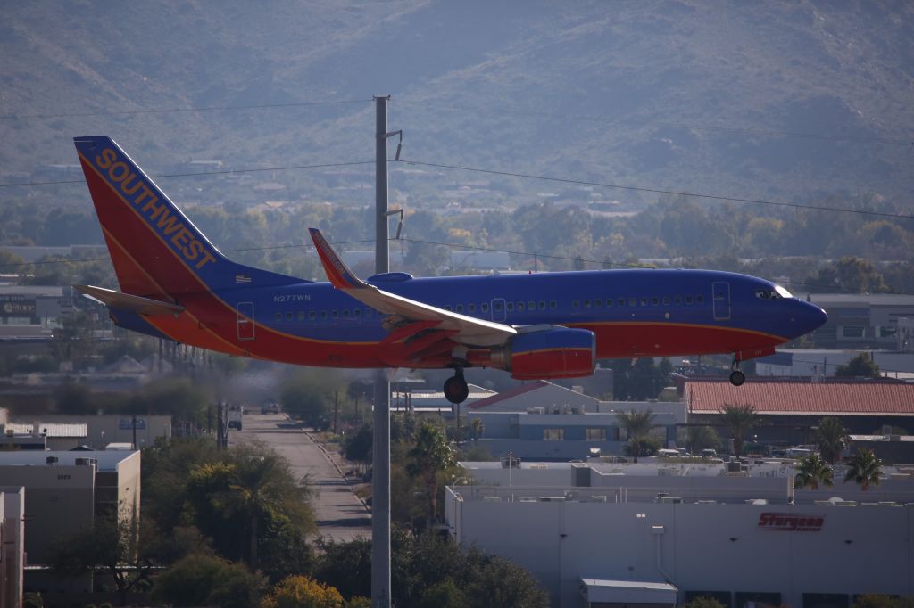 Boeing 737-700 (N277WN)