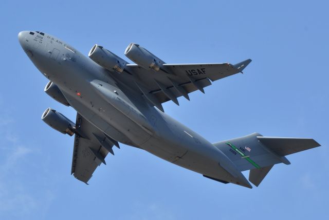 Boeing Globemaster III (BUNO21109)