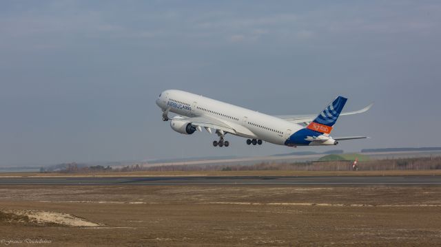 Airbus A350-900 (F-WXWB)