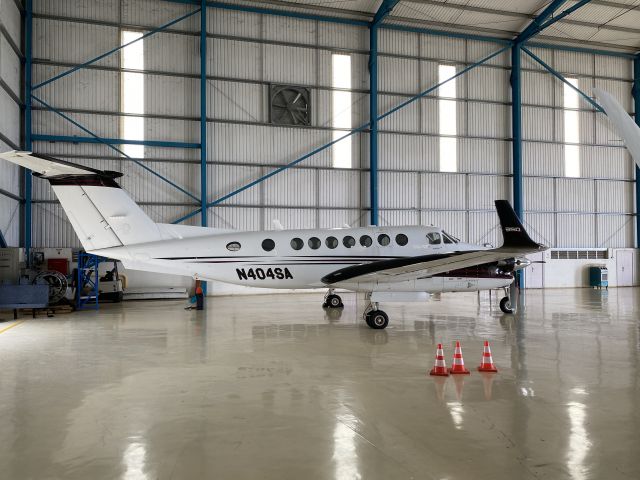 Beechcraft Super King Air 300 (N404SA) - 1 AUG 2020