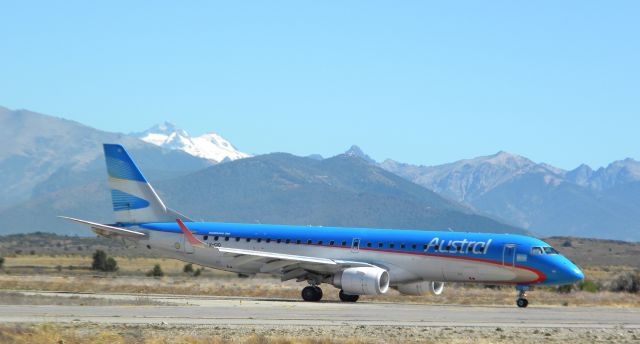 Embraer ERJ-190 (LV-GIQ)