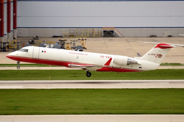 Canadair Regional Jet CRJ-200 (XA-VAD) - 23-R 04-25-22