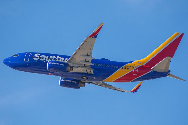 Boeing 737-700 (N209WN) - SWA6963 - RNO to LAS - 19 Dec, 2020