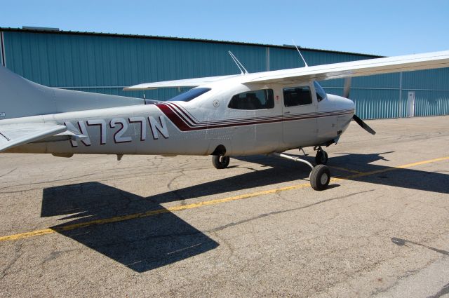 Cessna Centurion (N727N)