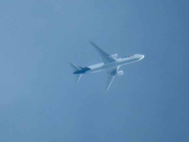 BOEING 767-300 (N178FE)