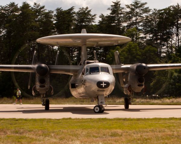 Grumman E-2 Hawkeye (16-5296) - Both the C-2A Greyhound and the E-2C Hawkeye (seen here), made very sharp turns to depart the ramp after the Become A Pilot Day at the Steven F. Udvar-Hazy National Air and Space Museum.