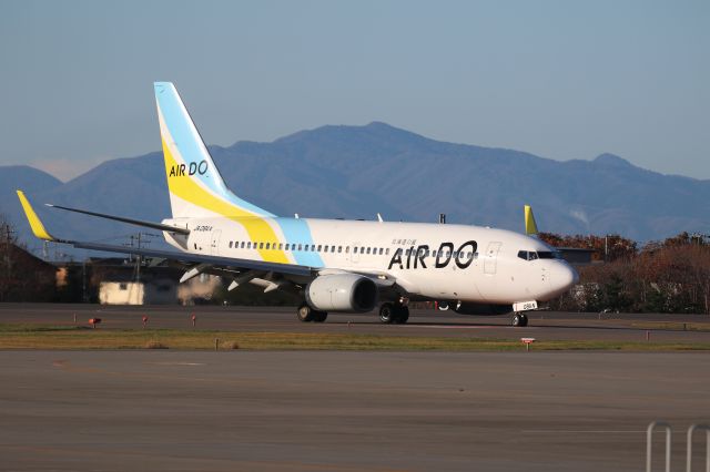 Boeing 737-700 (JA08AN) - November 14th 2018:HND-HKD.