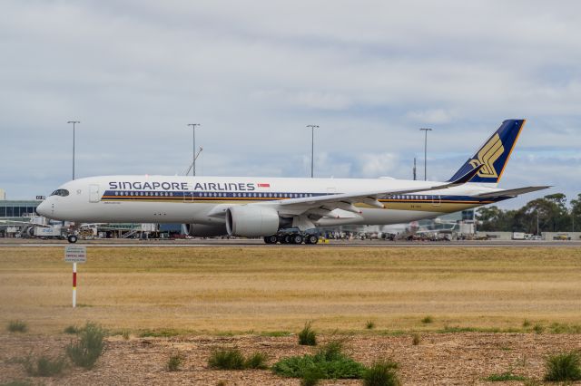 Airbus A350-900 (9V-SHC)