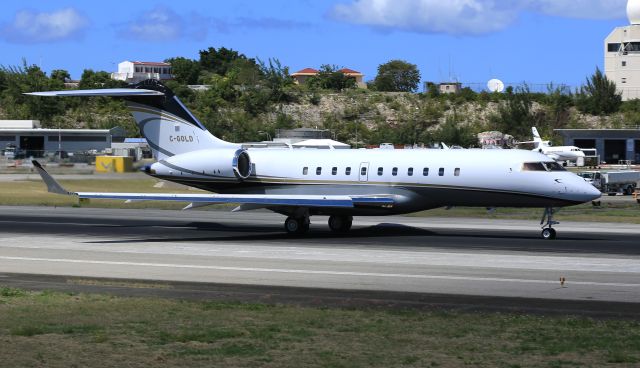 Bombardier Global 5000 (C-GOLD)