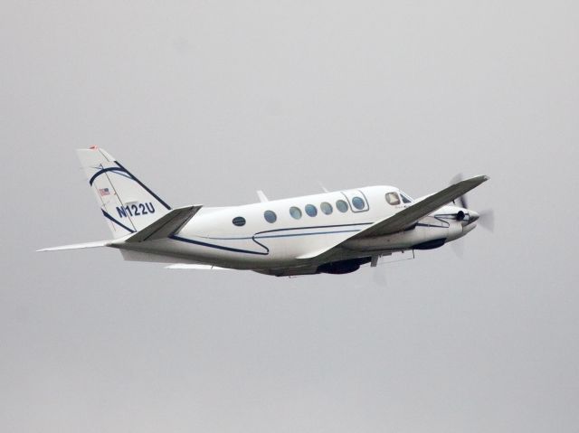 Beechcraft King Air 100 (N122U) - A rare bird. Take off runway 16. Westchester 3 SID.