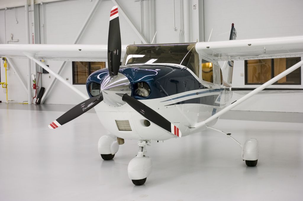Cessna 206 Stationair (N2109J)