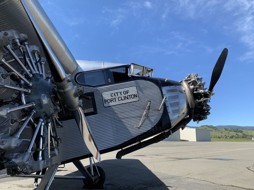 Ford Tri-Motor (NC9645) - So ugly it's beautiful!