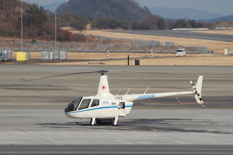 Robinson R-66 (JA606R) - Fly TeamよりDL