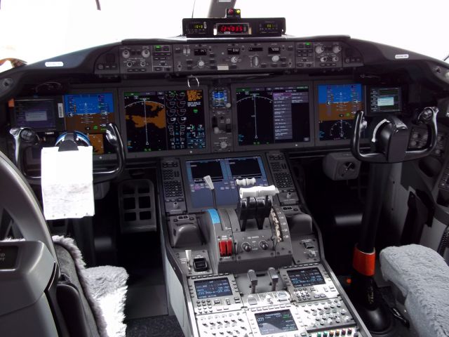 Boeing 787-8 — - Flight Deck of the 787