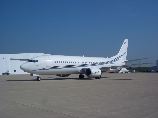 BOEING 737-400 (SWQ802)