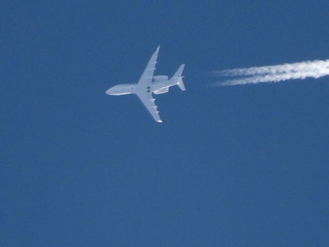 Bombardier Challenger 300 (N760HC)