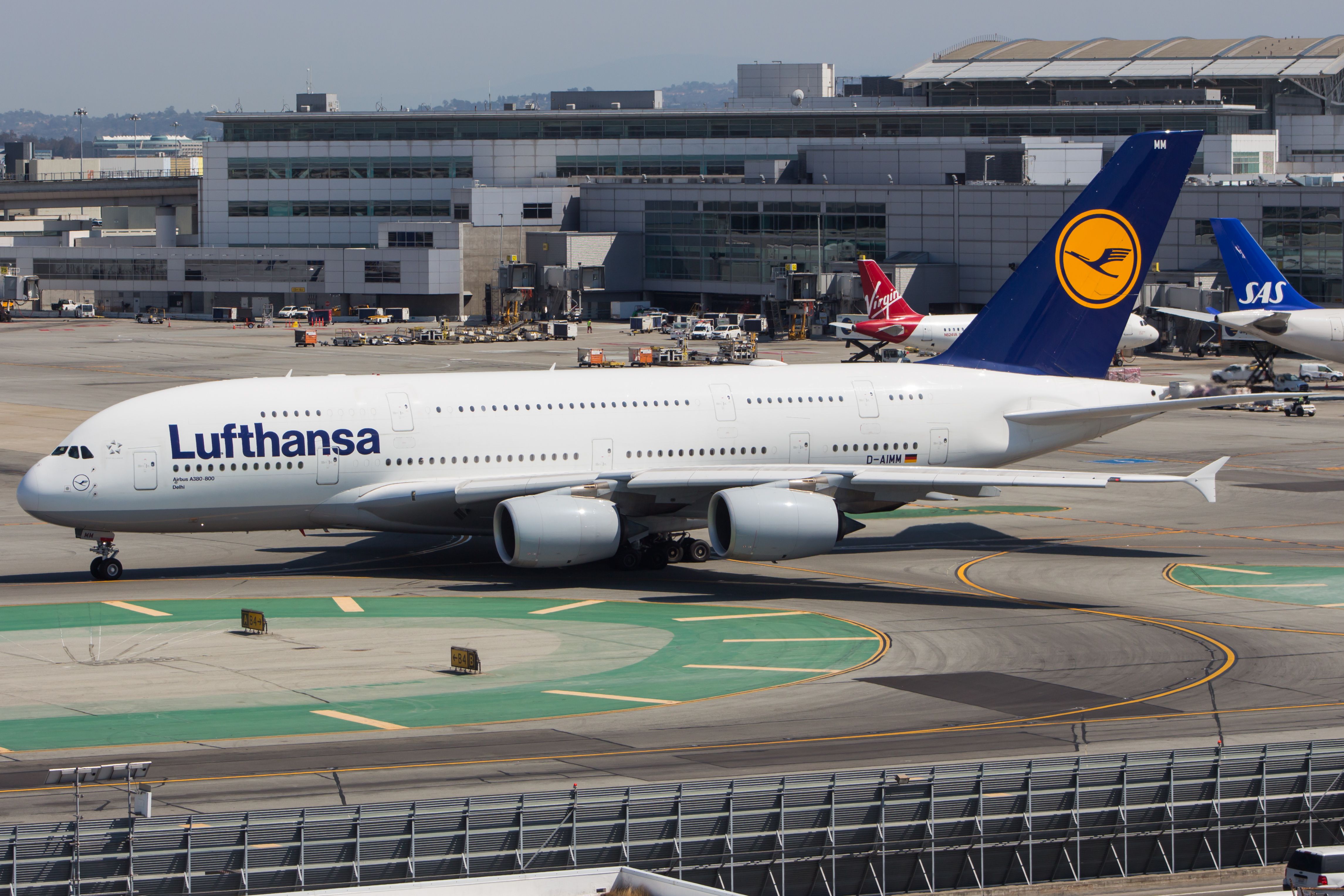Airbus A380-800 (D-AIMM)