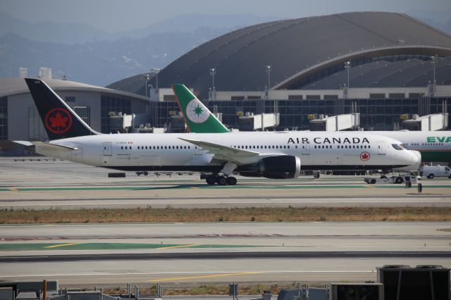 Boeing 787-9 Dreamliner (C-FRTU)