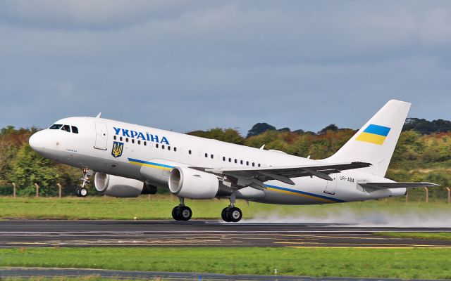 Airbus A319 (UR-ABA) - ukraine government a319cj ur-aba dep shannon 18/9/16.