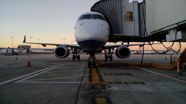 Embraer ERJ-190 (N203JB) - 2500TH Pic On Flightware for CLT