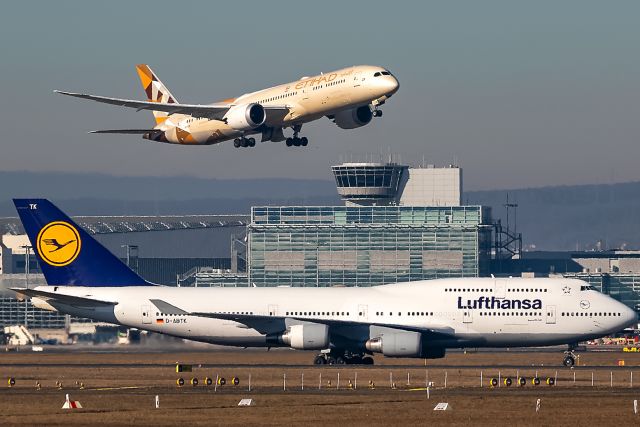 Boeing 747-400 (D-ABTK)