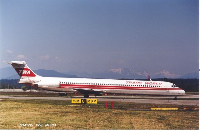 McDonnell Douglas MD-83 (N9412W)