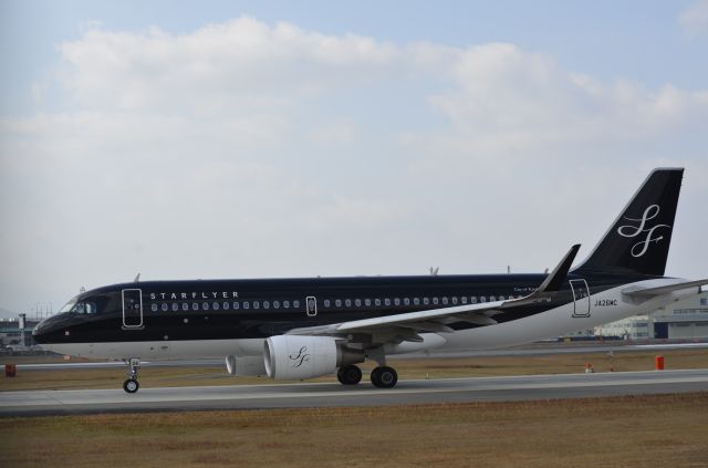 Airbus A320 (JA26MC)