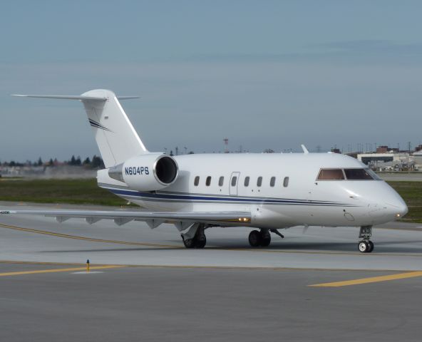 Canadair Challenger (N604PS)