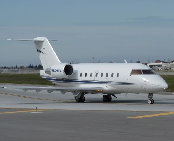 Canadair Challenger (N604PS)