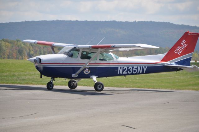 Cessna Skyhawk (N235NY)