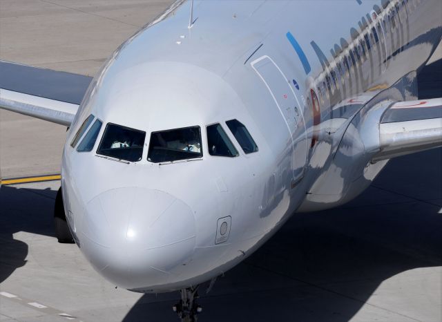 Airbus A319 (N765US) - phoenix sky harbor international airport 07MAR20