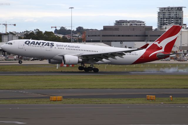 Airbus A330-200 (VH-EBF) - on 5 December 2017