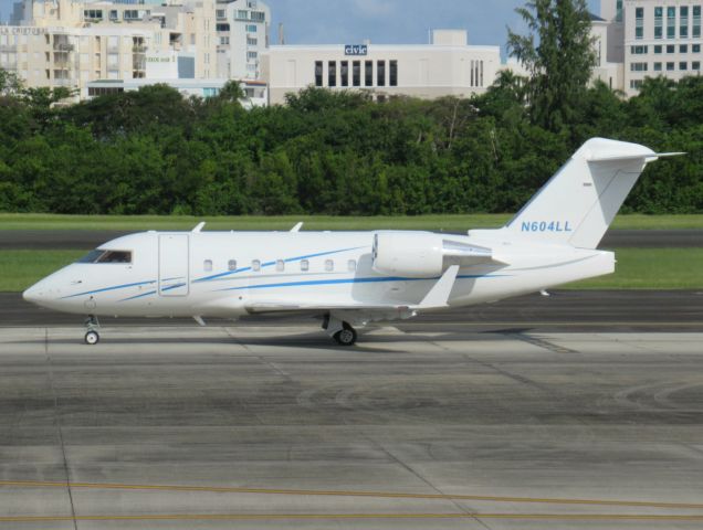 Canadair Challenger (N604LL)