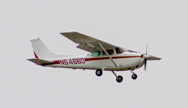 Cessna Skyhawk (N54660)