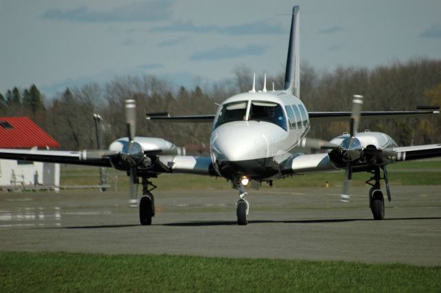 Piper Navajo (C-GLWL) - Piper PA-31 Navajo arriving at CYPQ (April 22, 2017)