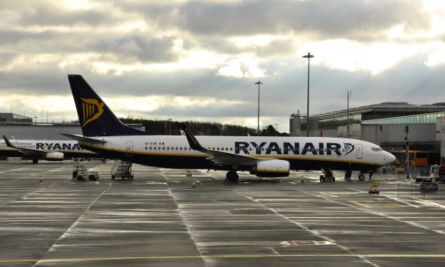 Boeing 737-800 (EI-EVB) - Ryanair Boeing 737-8AS(WL) EI-EVB in London Stansted Airport