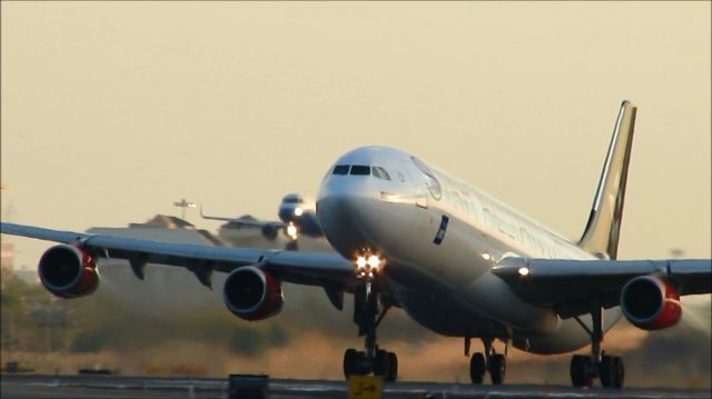 Airbus A340-300 (OY-KBM)