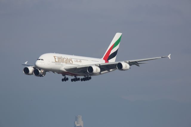 Airbus A380-800 (A6-EEO)