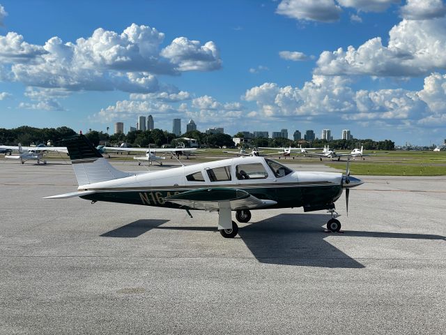 Piper Cherokee (N16429)