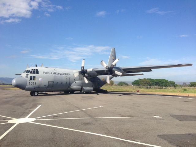 Lockheed C-130 Hercules (FAC1014) - C-130 in an Engines Runnning Offload (ERO)