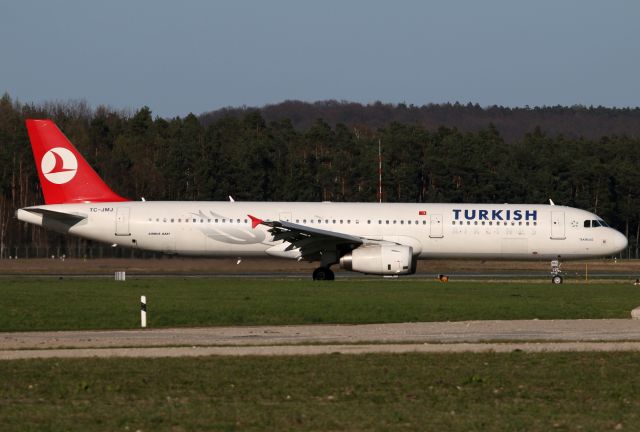 Airbus A321 (TC-JMJ)