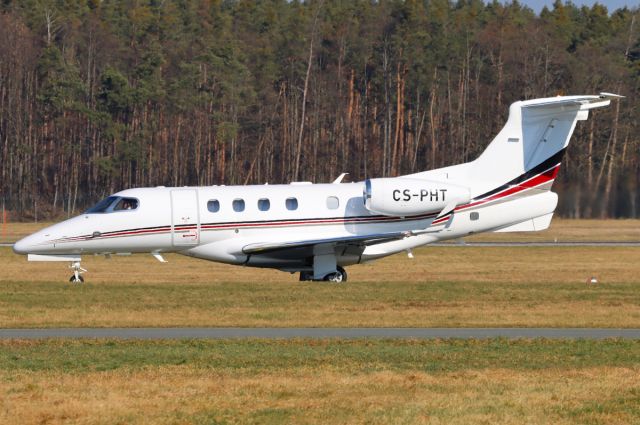 Embraer Phenom 300 (CS-PHT)
