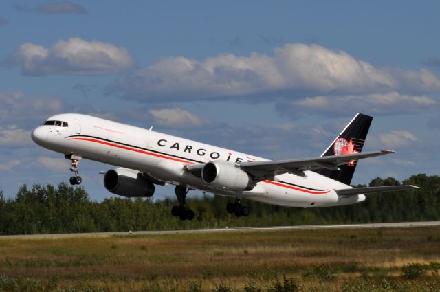 Boeing 757-200 (C-FKCJ)