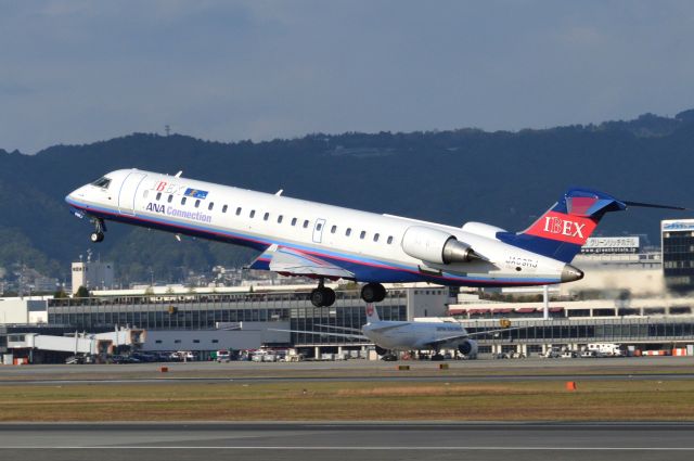 Canadair Regional Jet CRJ-700 (JA09RJ) - 2014-11-15