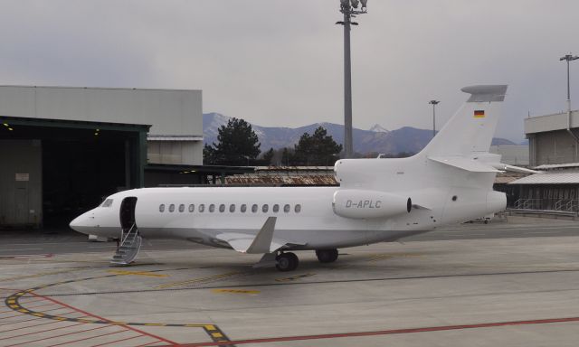 Dassault Falcon 7X (D-APLC) - ACM Air Charter Dassault Falcon 7X (tri-jet) D-APLC in Torino Caselle Airport