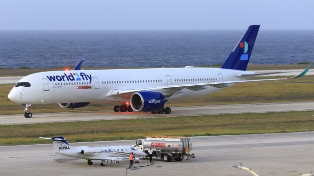 Airbus A350-900 (EC-NZF)