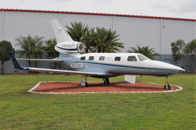 Piper PiperJet (N360PJ) - Only example ever built. Piper Jet.