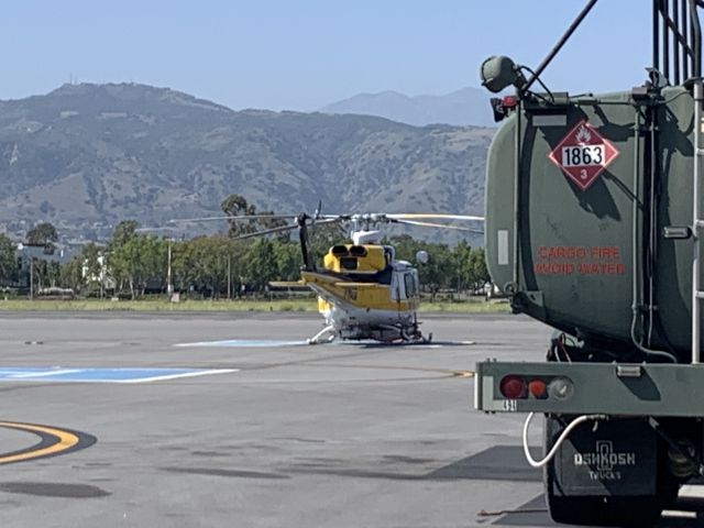 Bell 412 (N14LA)