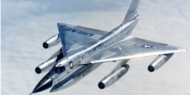 — — - One of the most beautiful aircraft! 